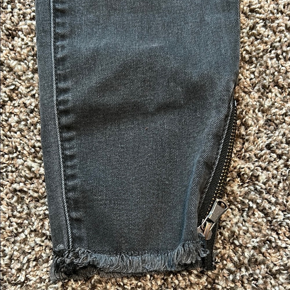 KanCan Black Ankle Cropped Jeans - Picture 2 of 9